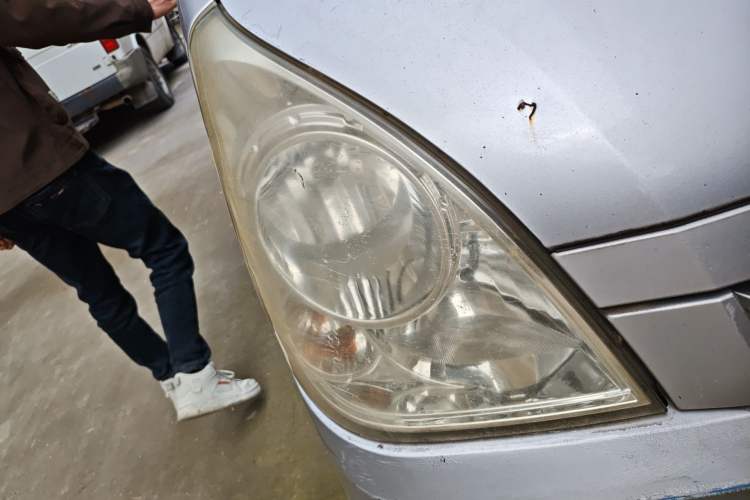 Used Wuling Rongguang 2014 1.2L S Base Model Right Front Headlight