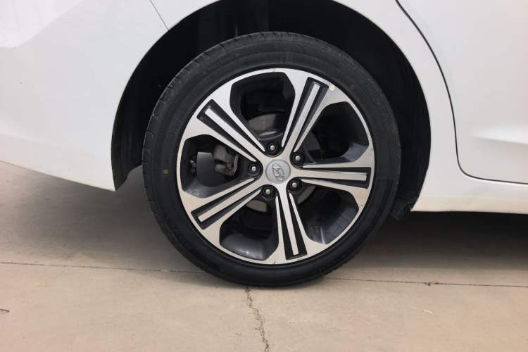 Used Hyundai Elantra (6th Generation / Lingdong) 2018 1.4T Dual-Clutch Xuan Dong · Dynamic Edition
