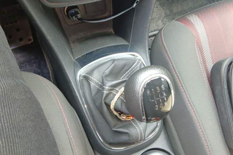 Used Buick Encore 2015 1.4T Manual Two-Wheel Drive Urban Advanced Model