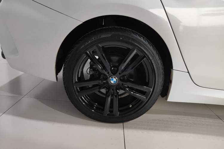 Used BMW 1 Series 2021 125i M Sport Night Edition Right Rear Wheel Hub