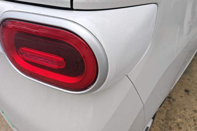 Used Wuling Hongguang MINIEV 2024 3rd Generation 215km Youth Edition Right Rear Taillight