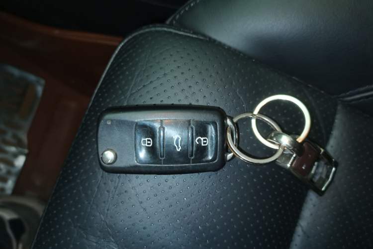 Used Volkswagen Tiguan 2015 1.8TSI Automatic Two-Wheel Drive Luxury Model Vehicle Key