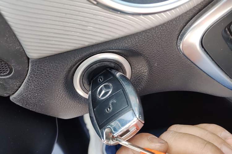 Used Mercedes-Benz GLA 2015 GLA 200 Fashion Model Vehicle Key