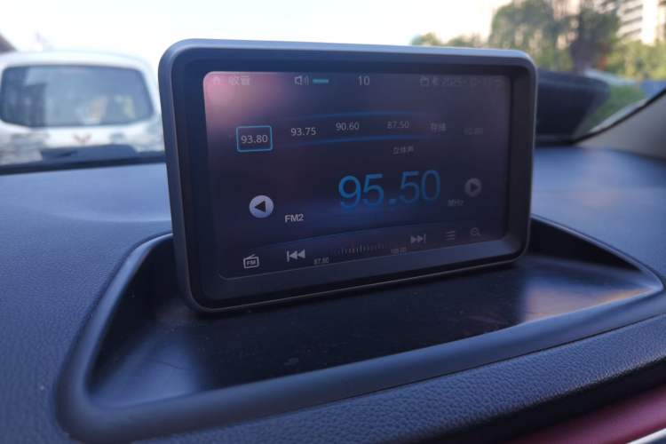 Used Haval H1 2015 1.5L AMT Luxury Model