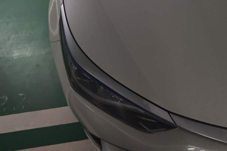 Used Toyota Levin 2016 Dual-Engine 1.8H GS E-CVT Elite Model with Sunroof
