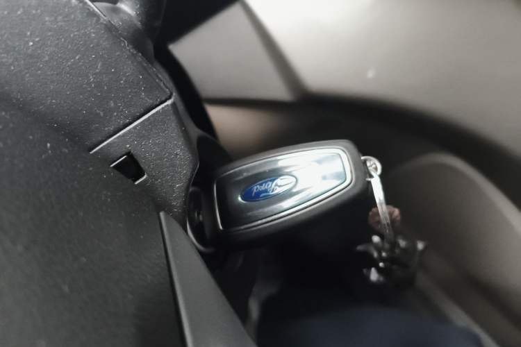 Used Ford Kuga 2013 2.0L GTDi Four-Wheel-Drive Elite Model
