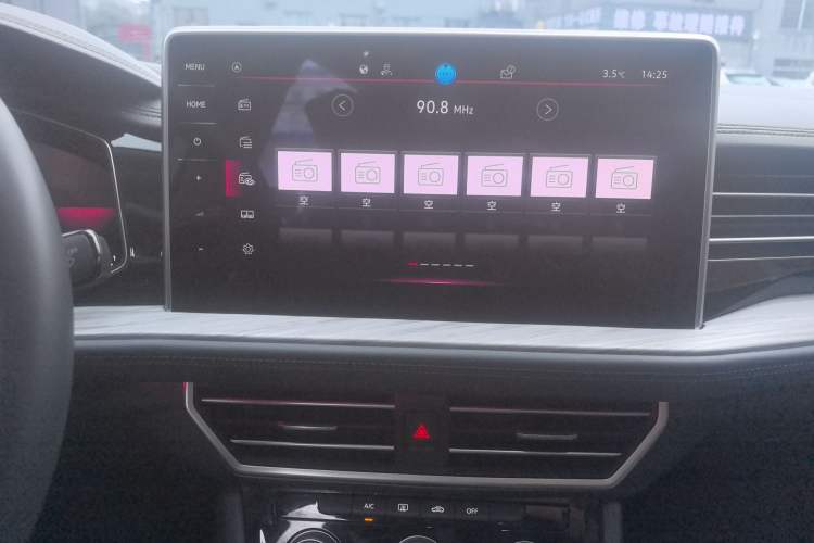 Used Volkswagen Sagitar 2023 300TSI DSG Excellence Edition