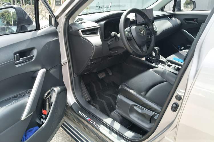 Used Toyota Corolla Cross 2023 2.0L Pioneer Edition
