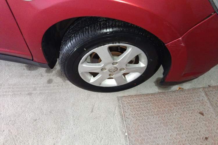 Used Venucia R50 2013 1.6L Automatic Luxury Edition
