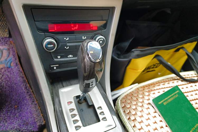 Used Roewe 550 2012 550S 1.8L Automatic Start Prestige Edition
