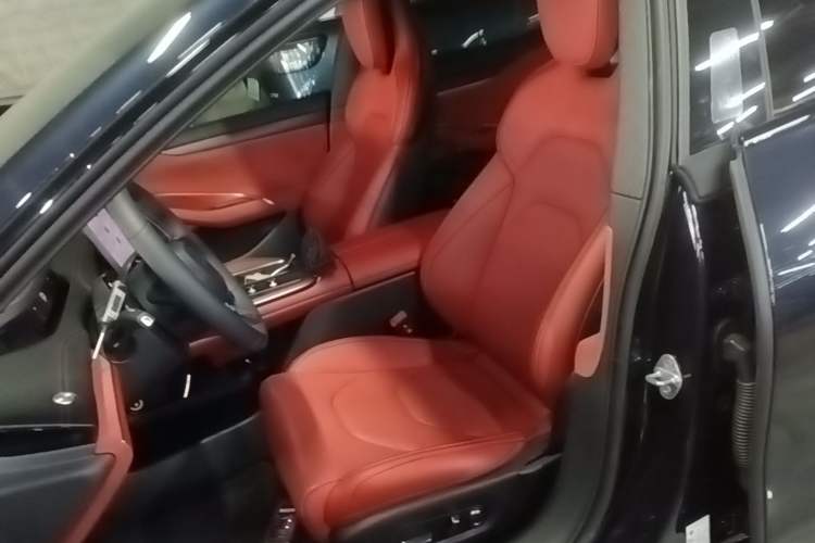 Used Xiaomi Auto SU7 2024 Rear-Drive Long-Range Intelligent Driving Version