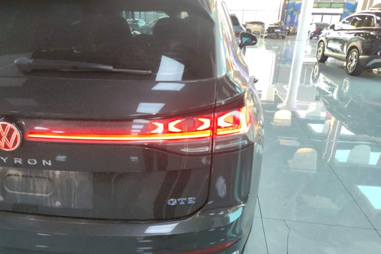 Used Volkswagen Tayron GTE Plug-in Hybrid 2022 1.4T Luxury Edition Exterior 6