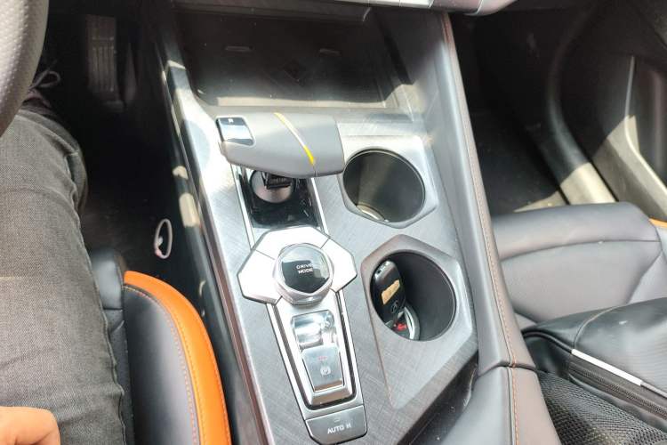 Used CHANGAN UNI-V 2023 1.5T Prestige Model
