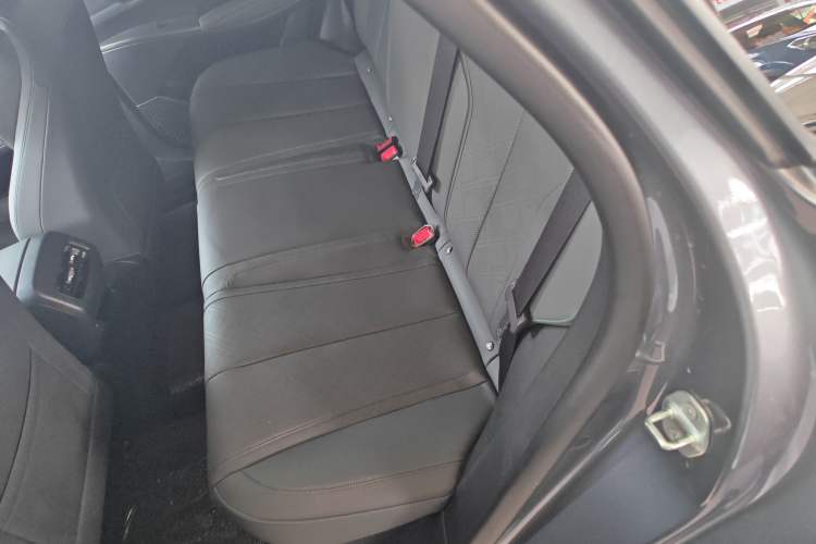 Used BYD Qin PLUS 2025 DM-i Smart Drive 55KM Leading Model Left Rear Seat