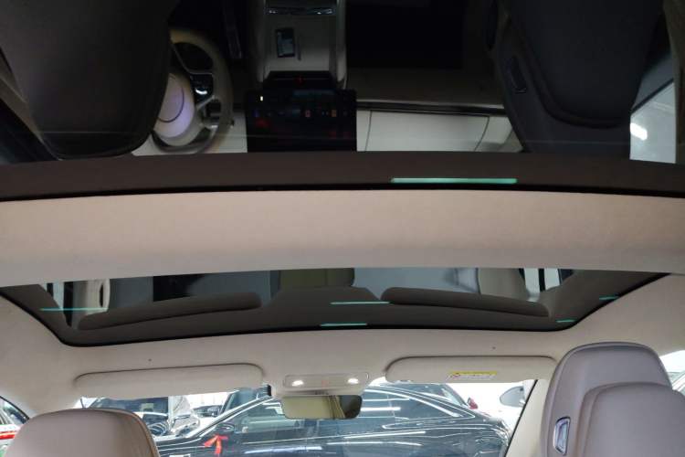 Used Hima Luxeed S7 2025 785 km Ultra