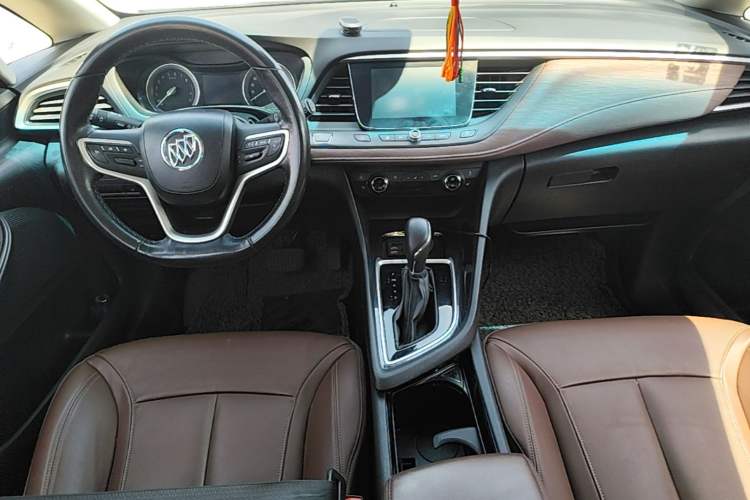 Used Buick GL6 2018 18T 6-Seater Luxury Model

