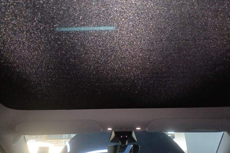 Used Tesla Model Y 2022 Long-Range All-Wheel-Drive Version