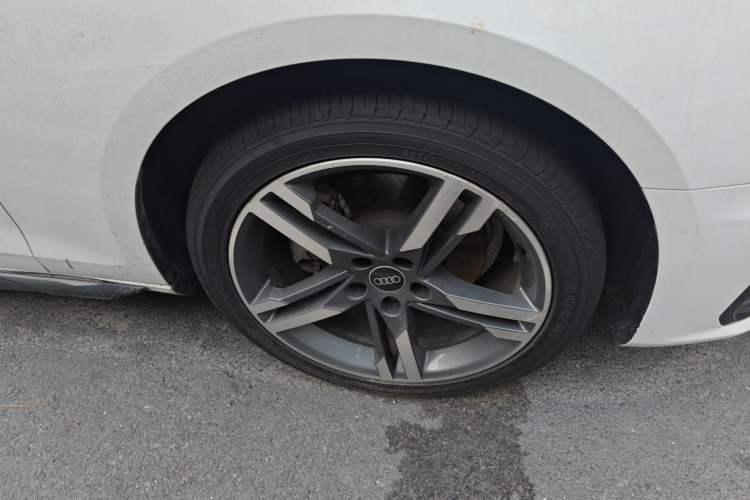 Used Audi A4L 2020 40 TFSI Luxury Dynamic Model Right Front Wheel Hub