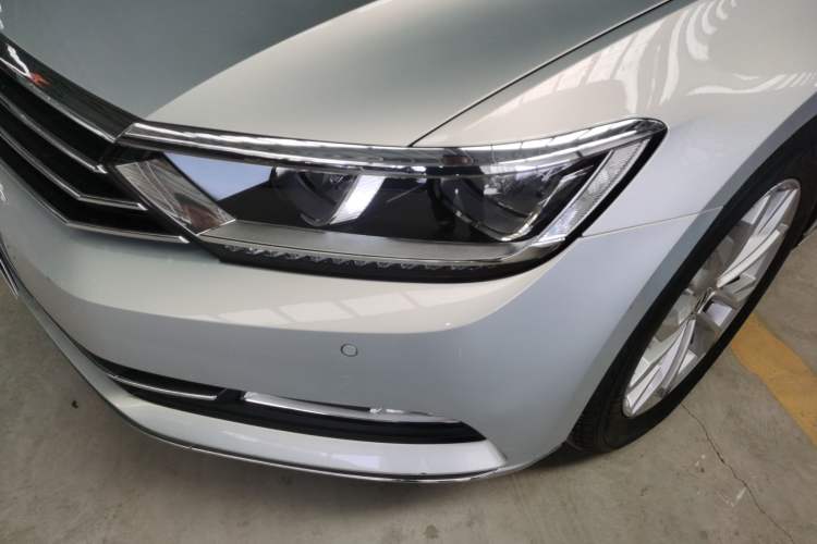 Used Volkswagen Magotan 2019 330TSI DSG Luxury Version China VI Standard
