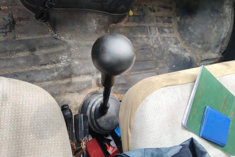 Used Iveco Daily 2017 2.5T A35 Passenger Van 5-7 Seats Model 47Z5
