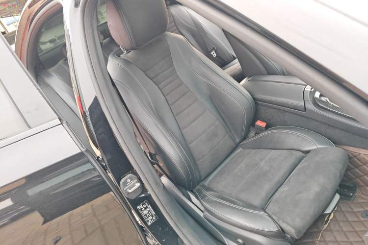 Used Mercedes-Benz E-Class 2017 E 200 Sport 4MATIC Right Front Seat