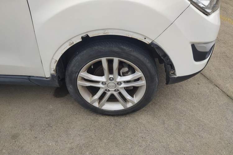 Used CHANGAN CS35 2016 1.6L Automatic Luxury Model China V Standard Right Front Wheel Hub
