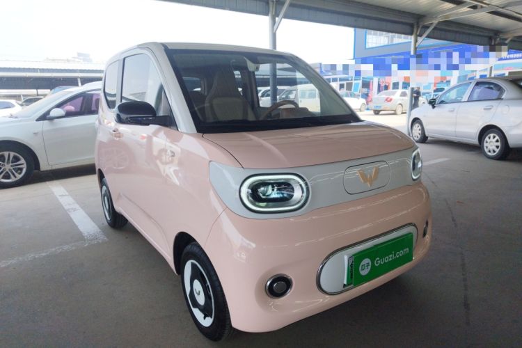 Used Wuling Hongguang MINIEV 2024 Third Generation 120 km Front Right 45 Deg