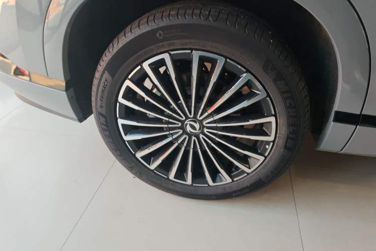 Used Dongfeng Aeolus Aeolus L8 2025 Model 112KM Dream Edition
