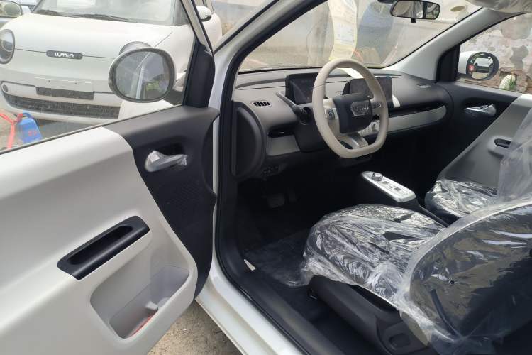 Used CHANGAN NEVO Lumin 2026 Model Treasure Edition 205km Passionate Beige Ningde Driver Seat