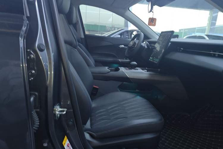 Used CHANGAN Eado DD 2023 Blue Whale NE 1.5T GDI DCT Flagship Model Right Front Seat