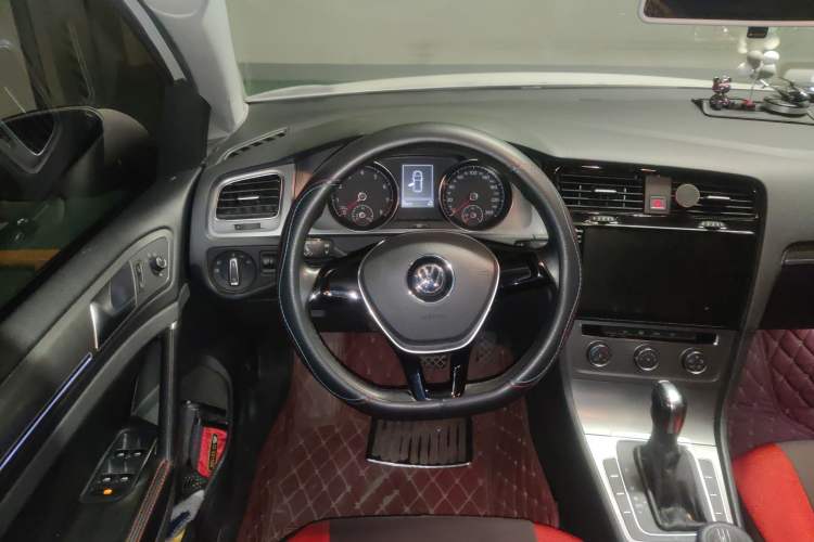 Used Volkswagen Golf 2015 1.6L Automatic Comfort Model