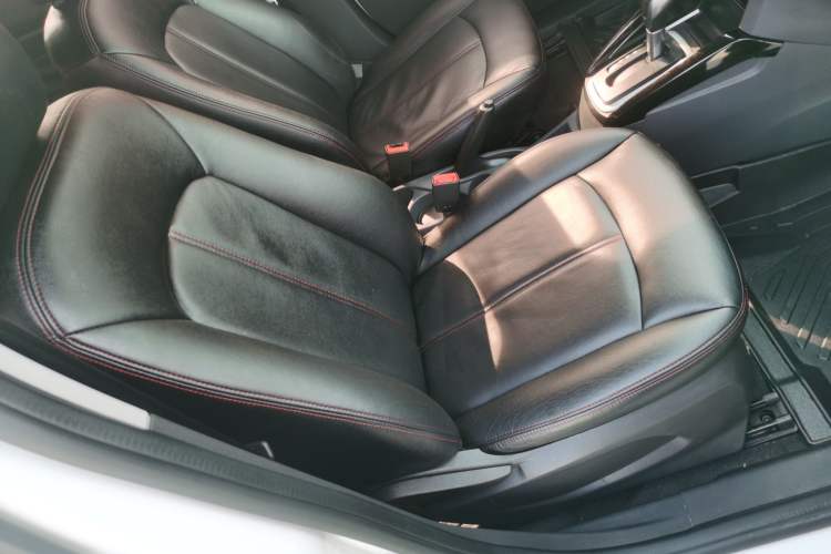 Used Ford EcoSport 2013 1.5L Automatic Fashion Model