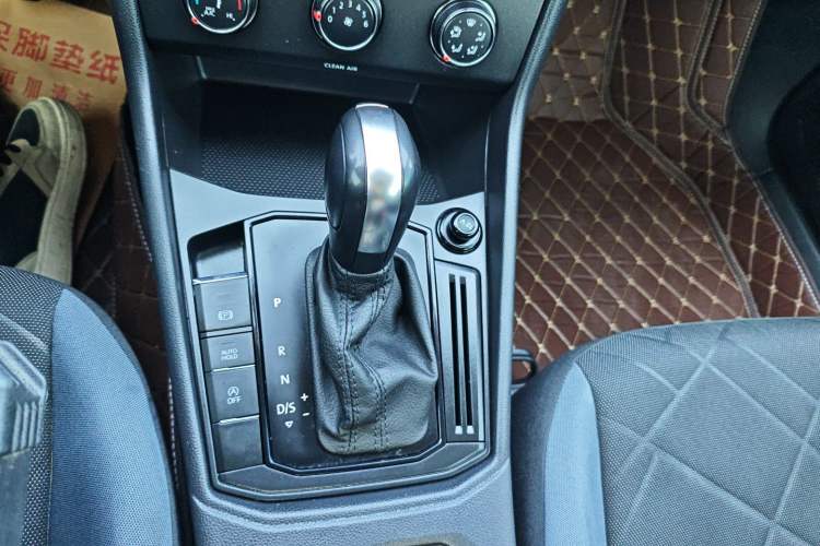 Used Volkswagen Lavida 2023 Revised 1.5L Automatic DeYi Edition