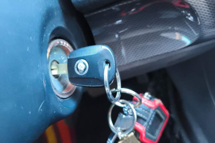 Used SsangYong Rodius 2014 2.0T Diesel Two-Wheel Drive Luxury Navigation Edition