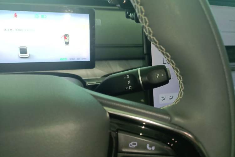 Used FORTHING Xinghai S7 2025 555 Hongyun Edition Gear Lever