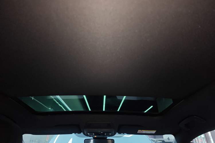 Used Volkswagen ID.4 X 2025 Smart Version Pure & Intelligent Enjoyment Edition Headliner