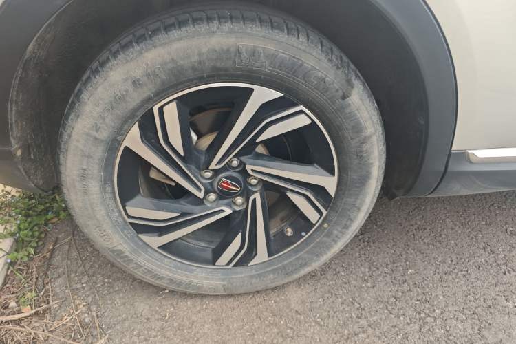 Used Hongqi HS5 2022 Revised Version 2.0T Smart Connect Flagship Edition