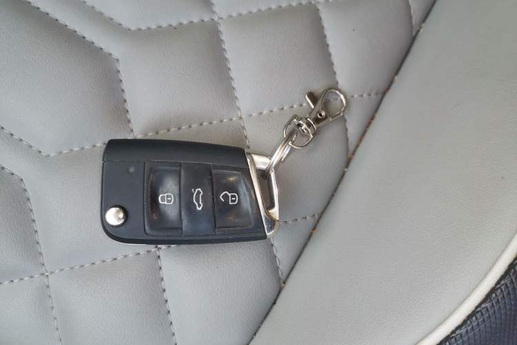 Used Volkswagen Tayron 2023 300TSI Two-Wheel-Drive Luxury Plus Advanced Edition
