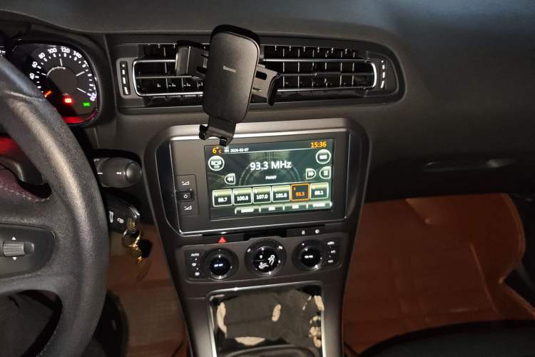 Used Citroen C4 Sega 2016 1.6L Manual Luxury Model
