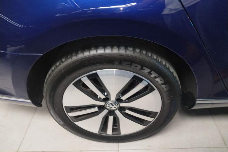 Used Volkswagen Variant New Energy 2019 GTE model
