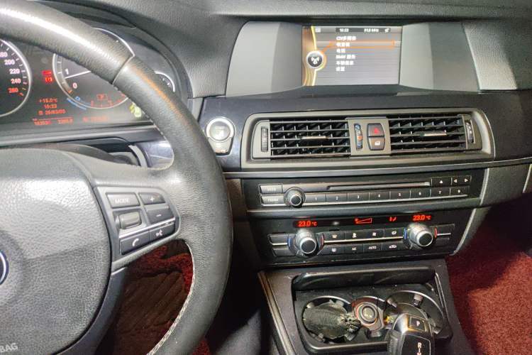 Used BMW 5 Series 2013 520Li Elegant Edition
