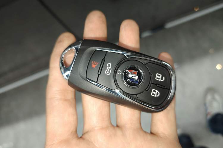 Used Buick GL8 2023 Land Executive Class 652T Luxury Model