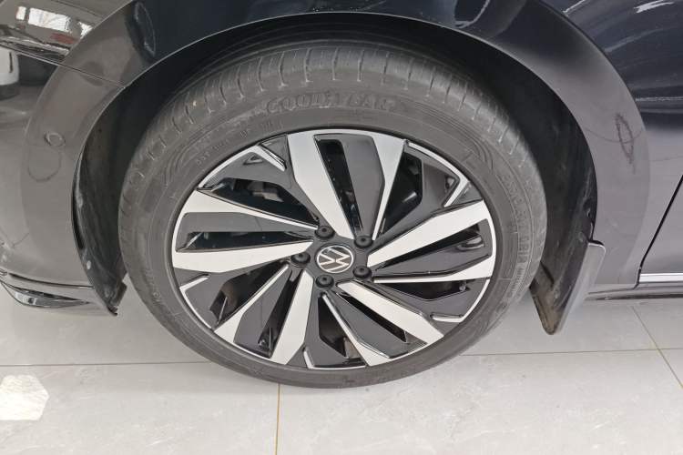 Used Volkswagen Passat 2023 Facelift 330TSI Luxury Edition