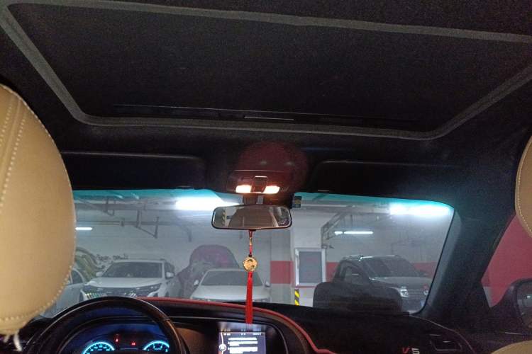 Used Brilliance V5 2016 1.5T Automatic Two-Wheel Drive Smart Version Headliner