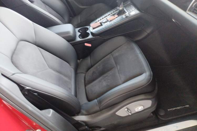 Used Porsche Macan 2017 Macan S 3.0T Right Front Seat