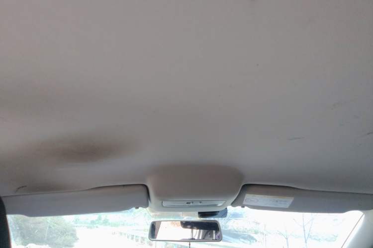 Used Volkswagen Polo 2014 1.4L Manual Fashion Edition