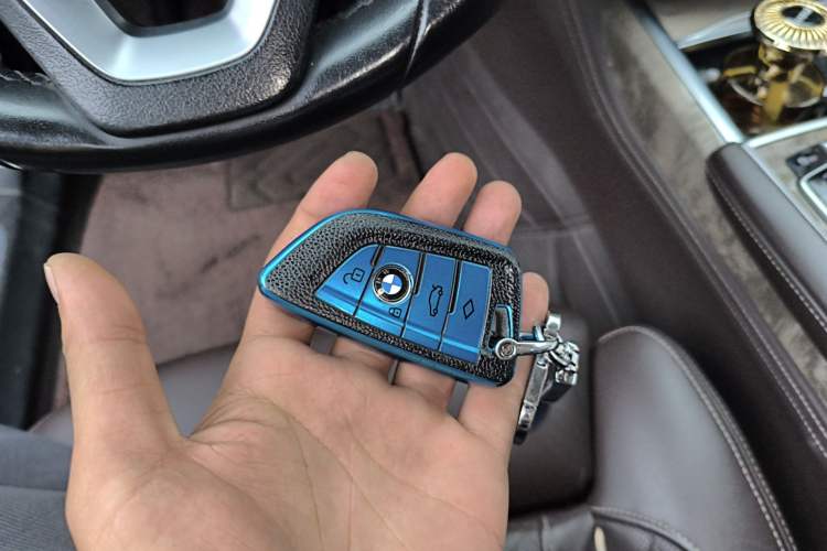 Used BMW 7 Series 2019 Restyled 740Li Leading Luxury Package Vehicle Key