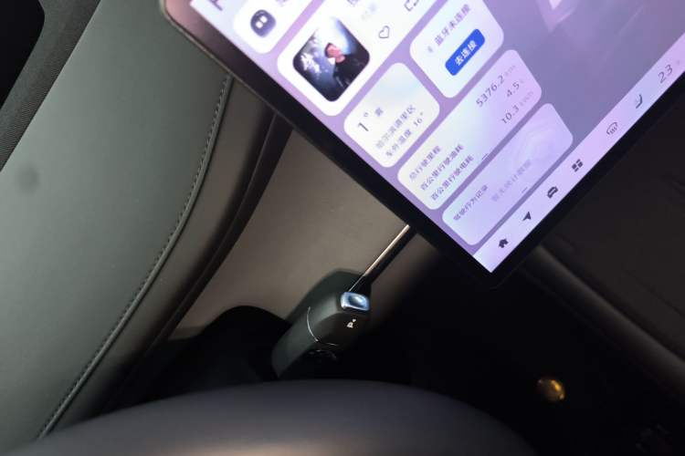 Used CHANGAN NEVO Q07 2025 215 Prestige Edition Gear Lever