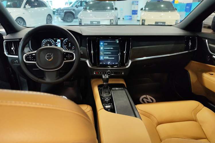 Used Volvo V90 2019 Cross Country T5 AWD Smart Range Version China V Standard
