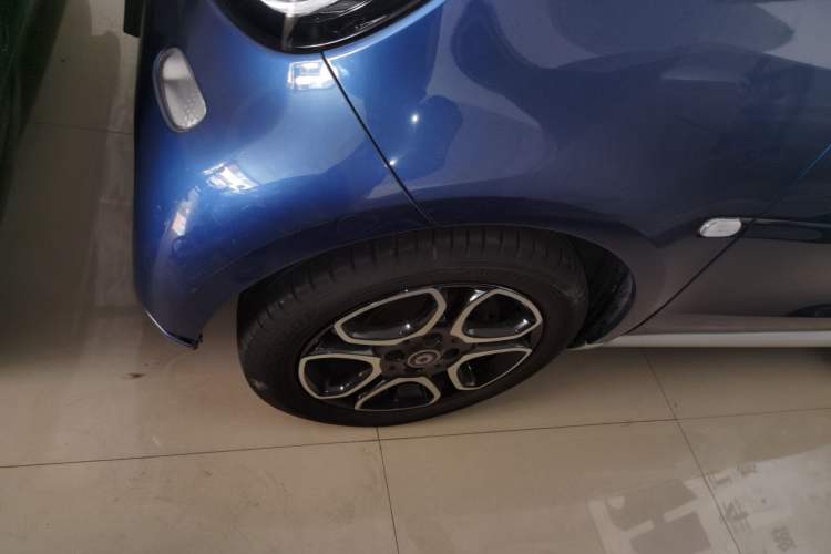 Used smart fortwo 2017 1.0L 52kW New Sound Special Edition China V Emission Standard